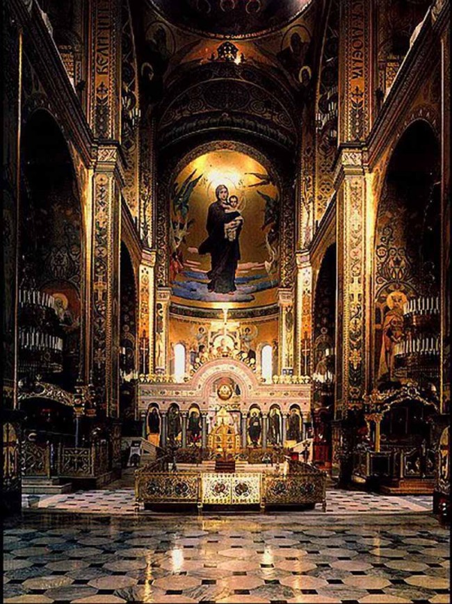 Сочинение по картине: Васнецов - "Интерьер Владимирского собора в Киеве"