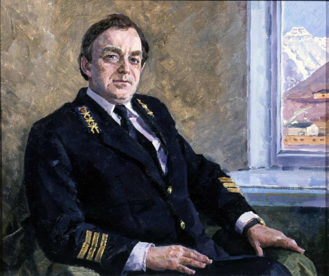 Сочинение по картине: Страхов - "Командир горноспасательного отряда на Шпицбергене Гречаный П.П."